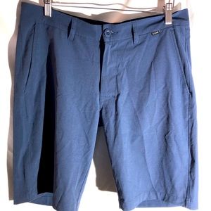 Travis Matthew Men’s Blue Flat Front Casual Golf Shorts Size 32